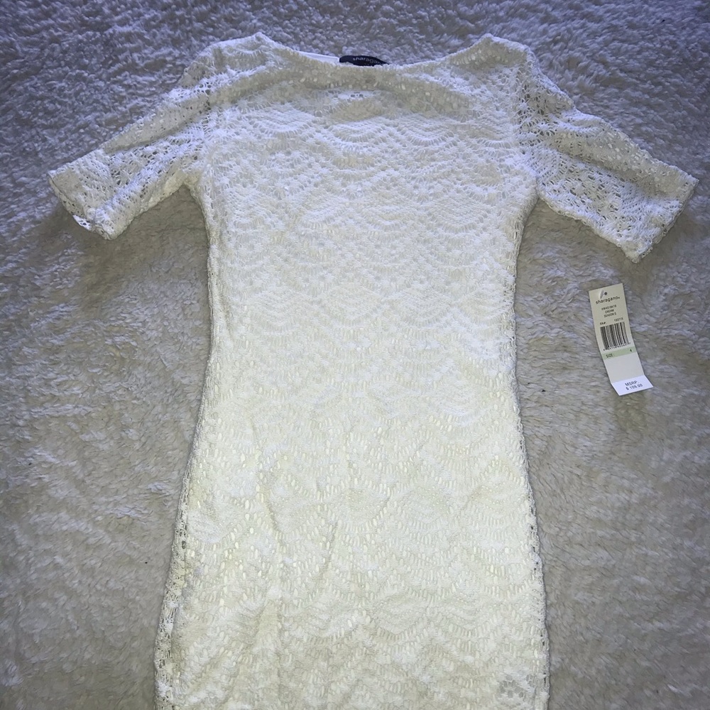 NEW- Fitted knit white spring/summer dress